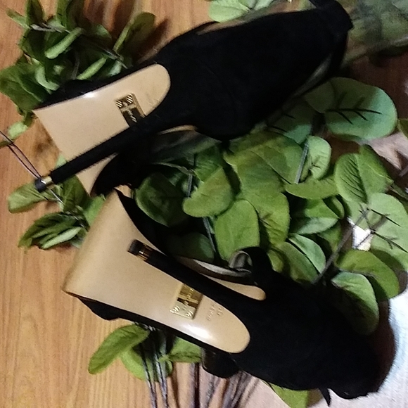 MICHAEL KORS HEELS SIZE 40(10) - Picture 11 of 16